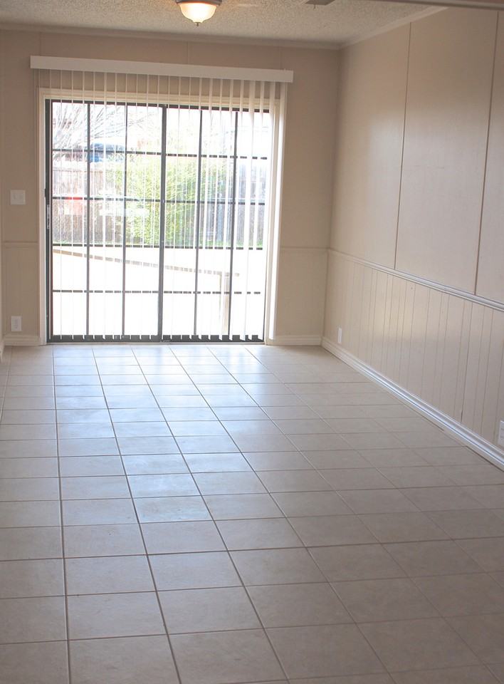 3205 Julie Ln - Photo 5 of 12