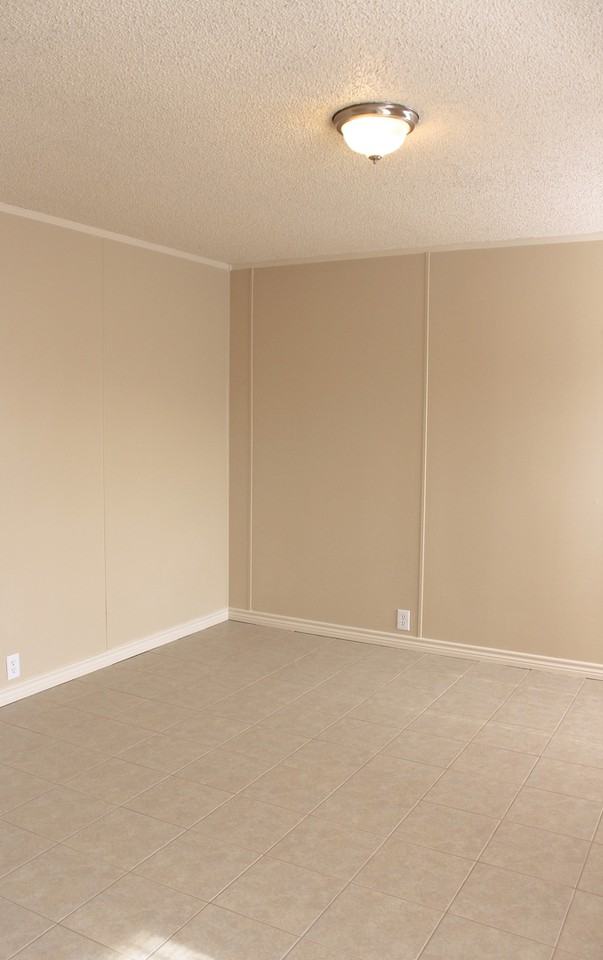 3205 Julie Ln - Photo 6 of 12