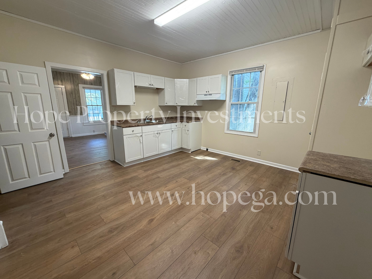140 Grady Smith St - Photo 3 of 8