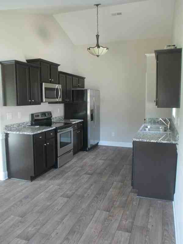 235 Station House Rd - Photo 5 of 18