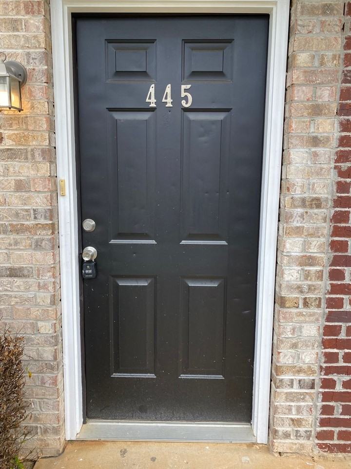 445 W I Pkwy - Photo 4 of 13