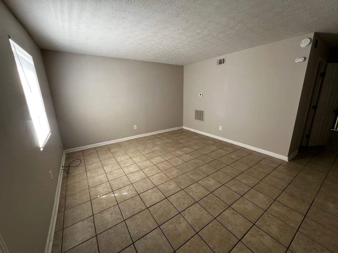 2708 Greystone Ct - Photo 3 of 13