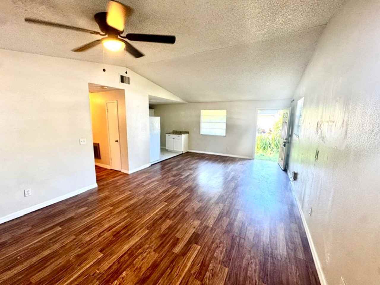 2305 E 23rd Ave - Photo 5 of 17