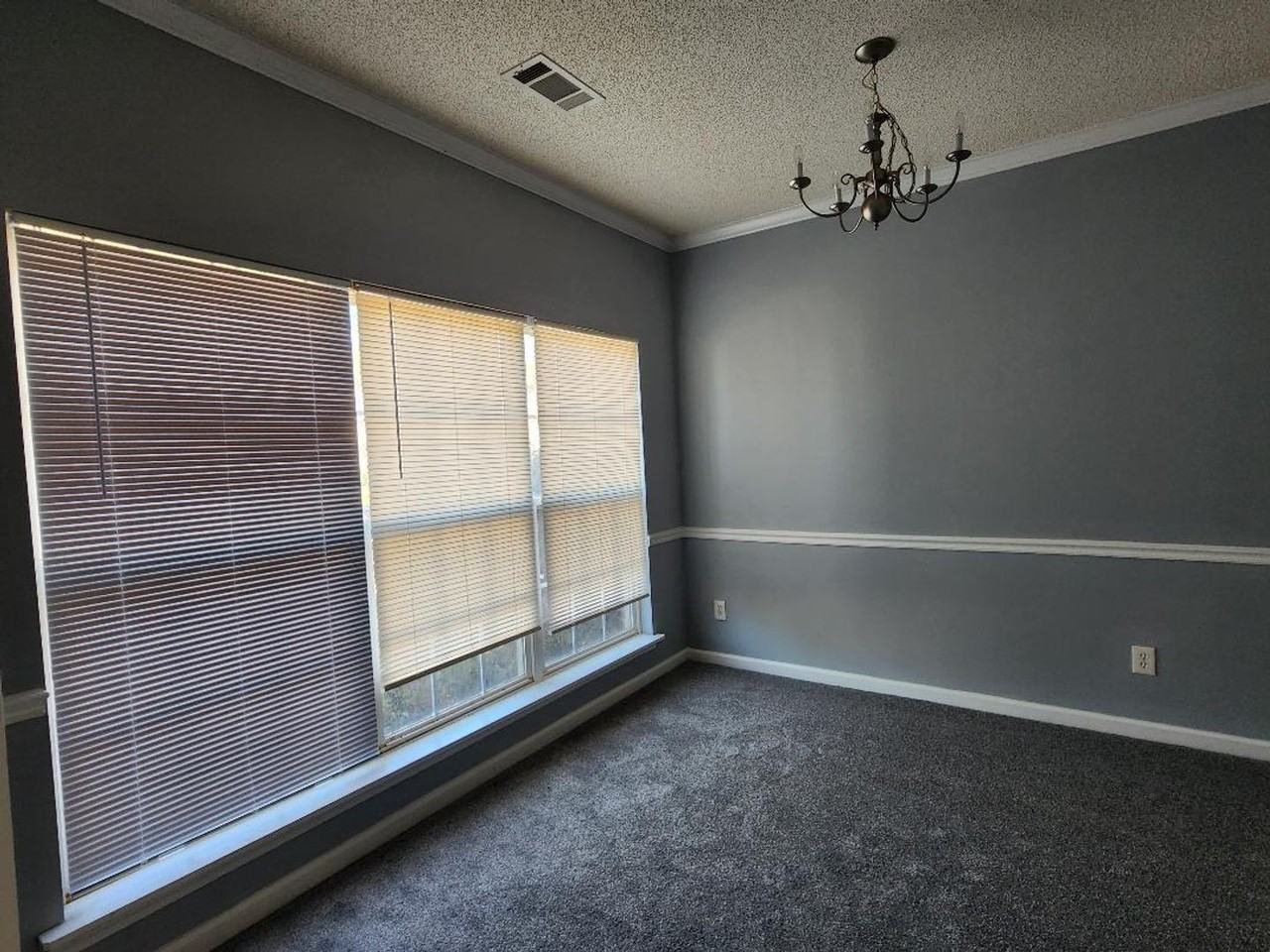 221 Shenandoah Dr - Photo 4 of 25