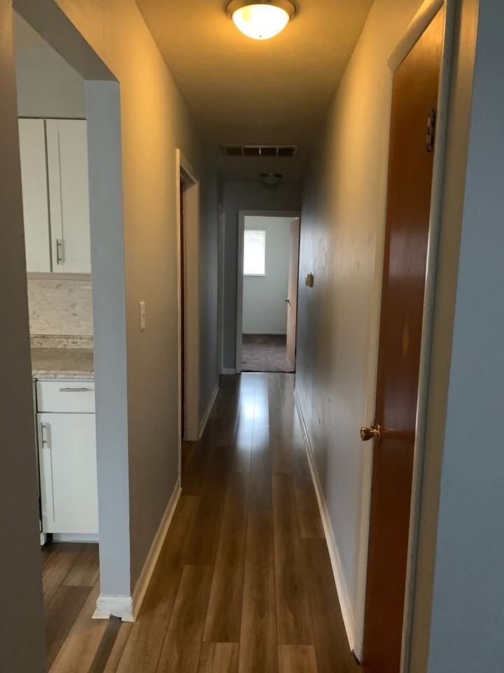 3894 S Randolph St - Photo 3 of 8