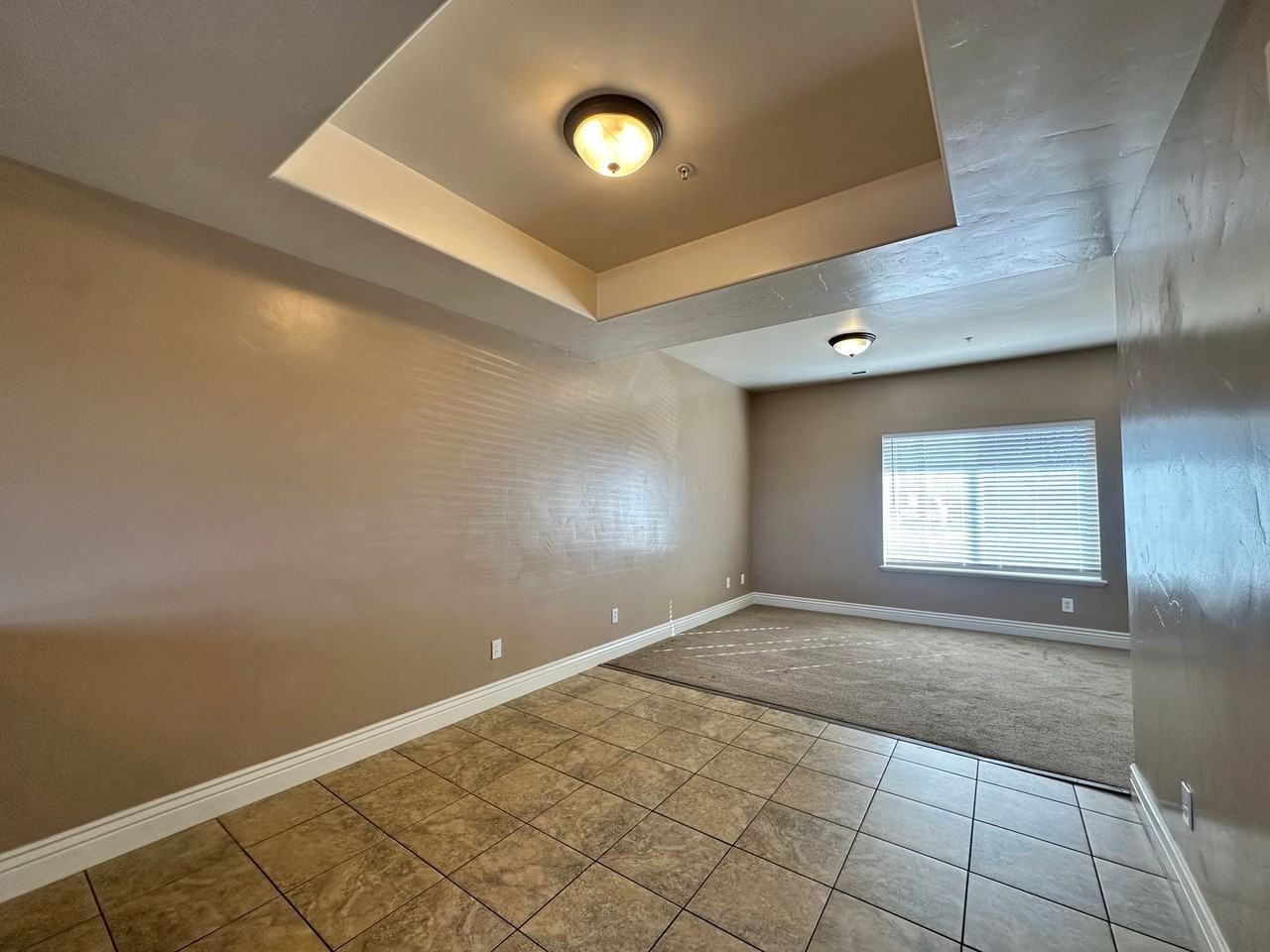 576 W 1045 N - Photo 6 of 25