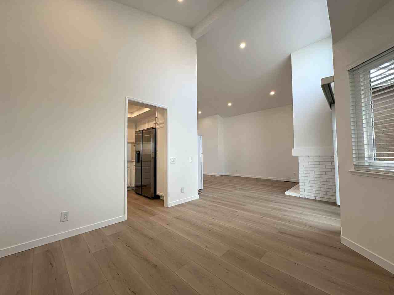 3532 Rollingside Dr - Photo 7 of 32