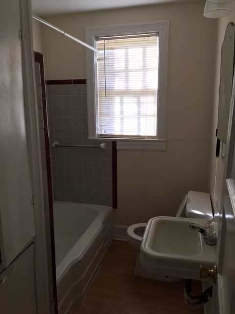 2005 Charlton St - Photo 4 of 6