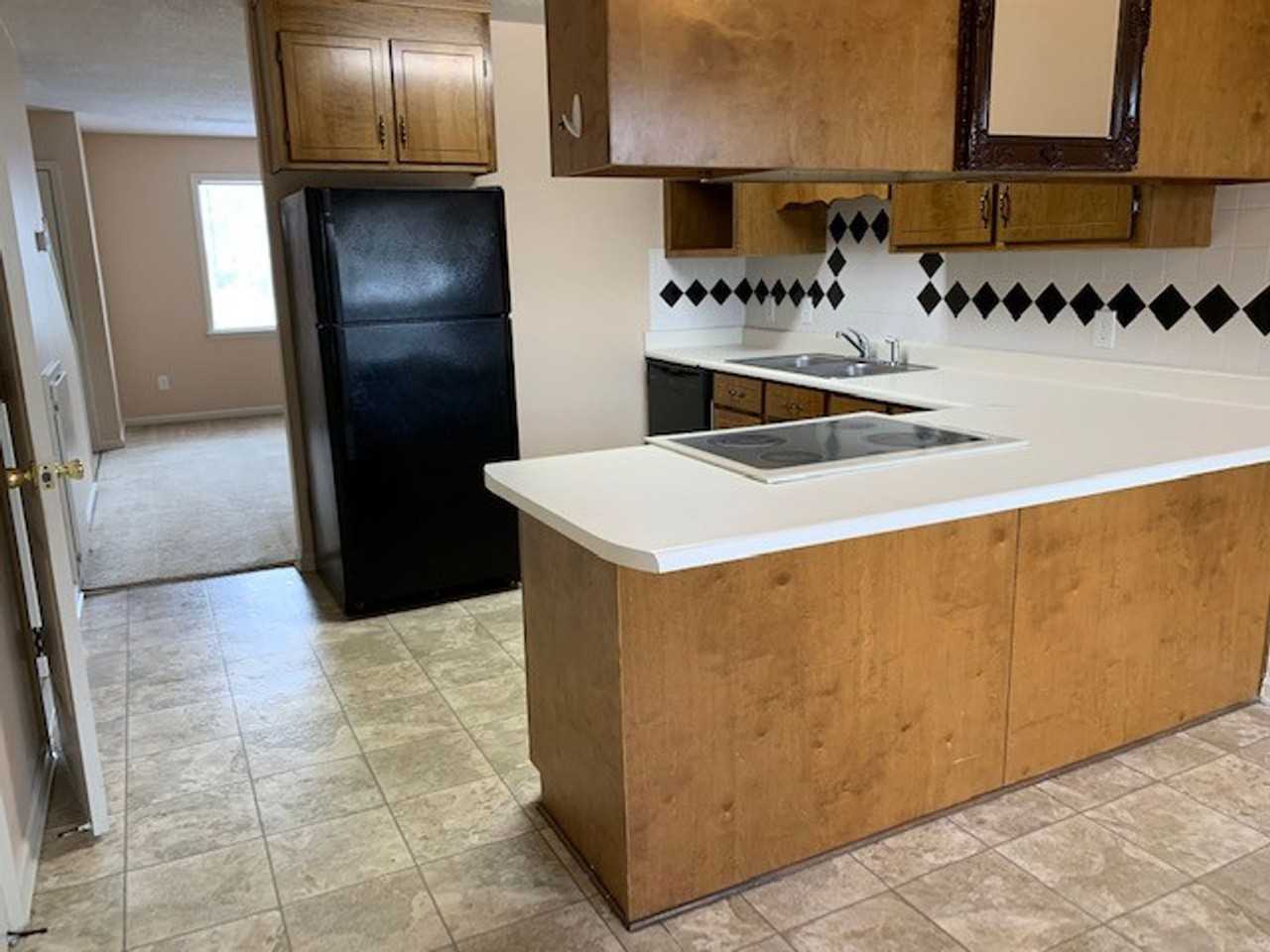 1821 Remer Ln - Photo 2 of 10