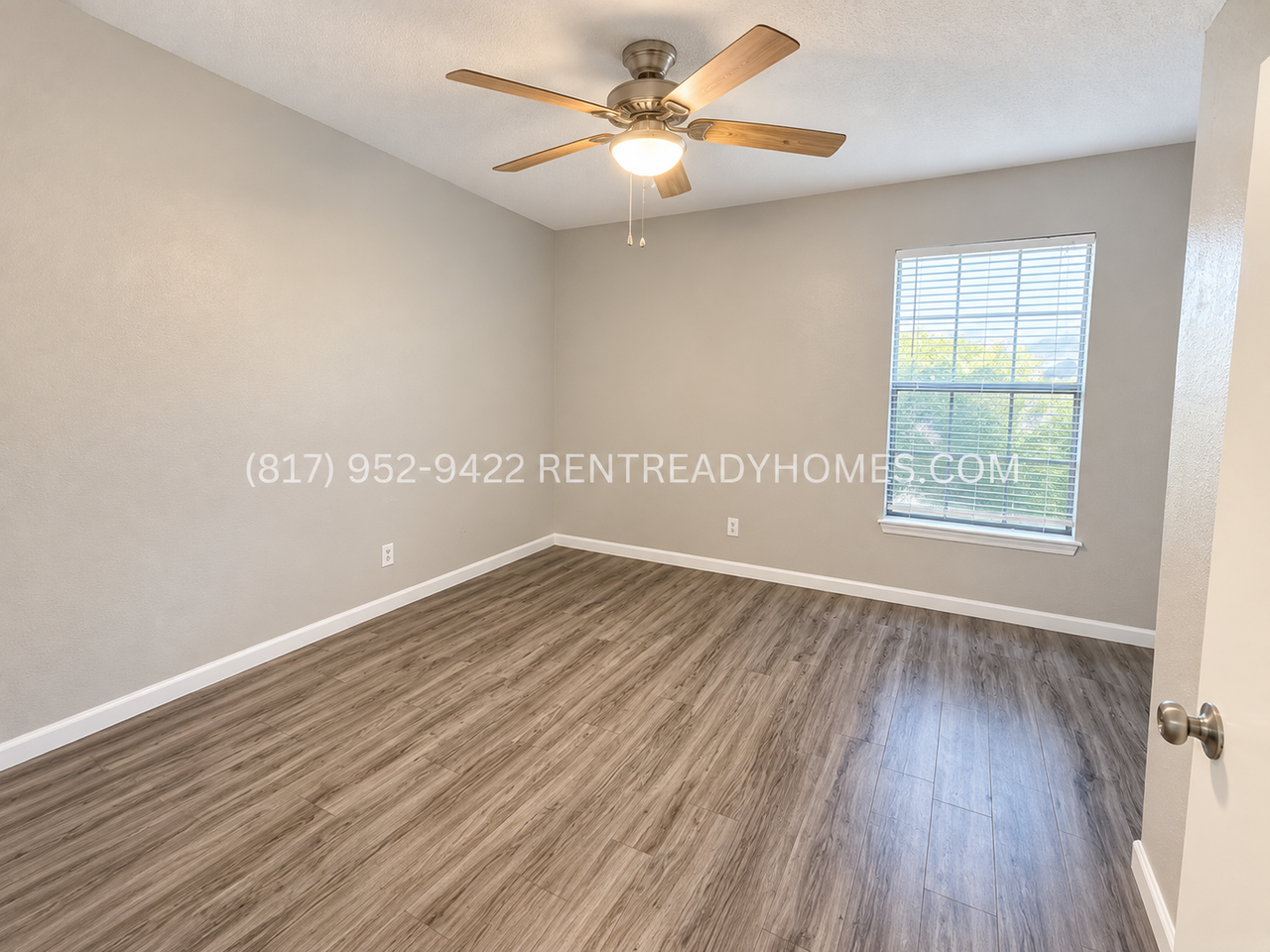 450 Dollins St - Photo 6 of 9