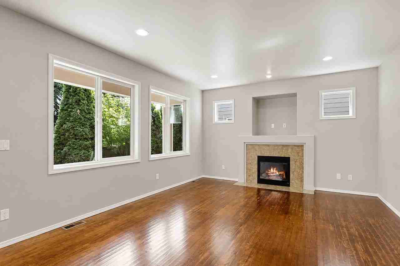 13125 26th Ave Se - Photo 3 of 22