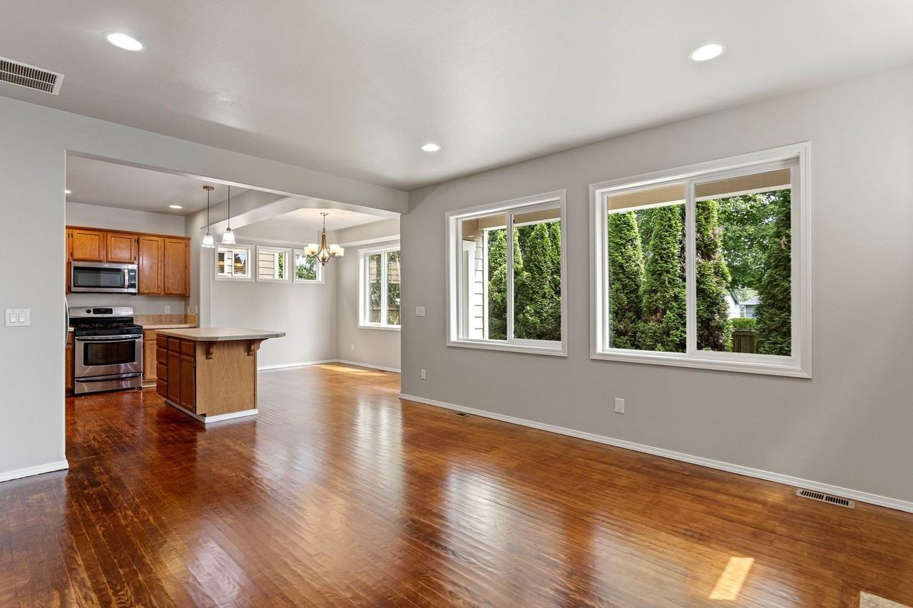 13125 26th Ave Se - Photo 4 of 22