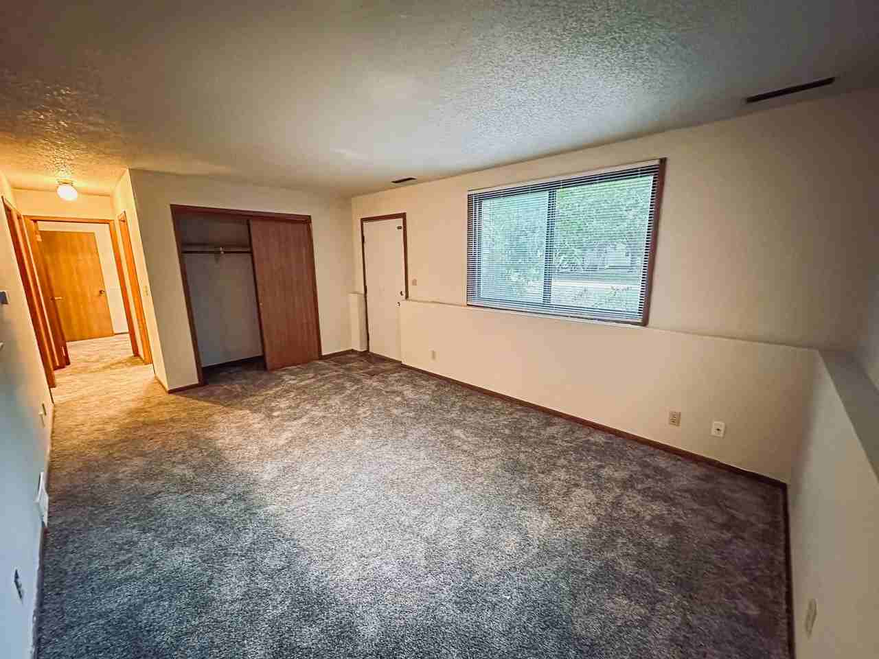 309 S Franklin Ave - Photo 6 of 12