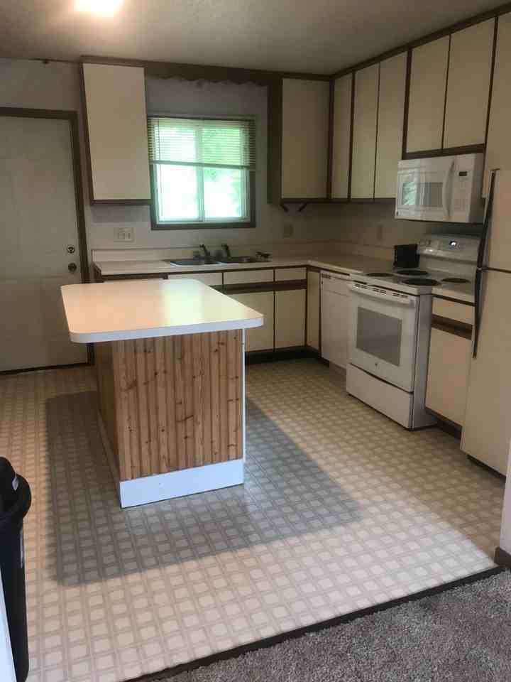 3108 West St - Photo 3 of 10
