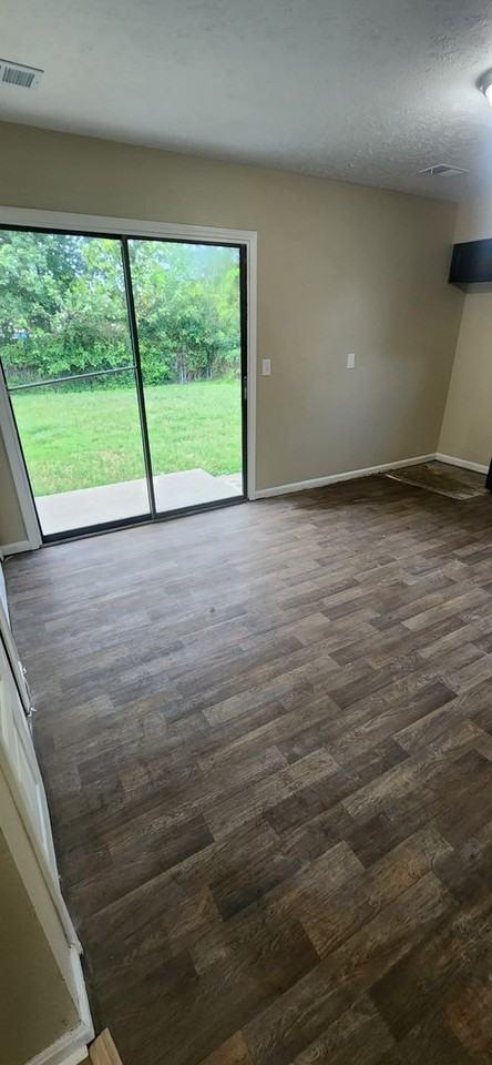 11314 Angelina Rd - Photo 4 of 10