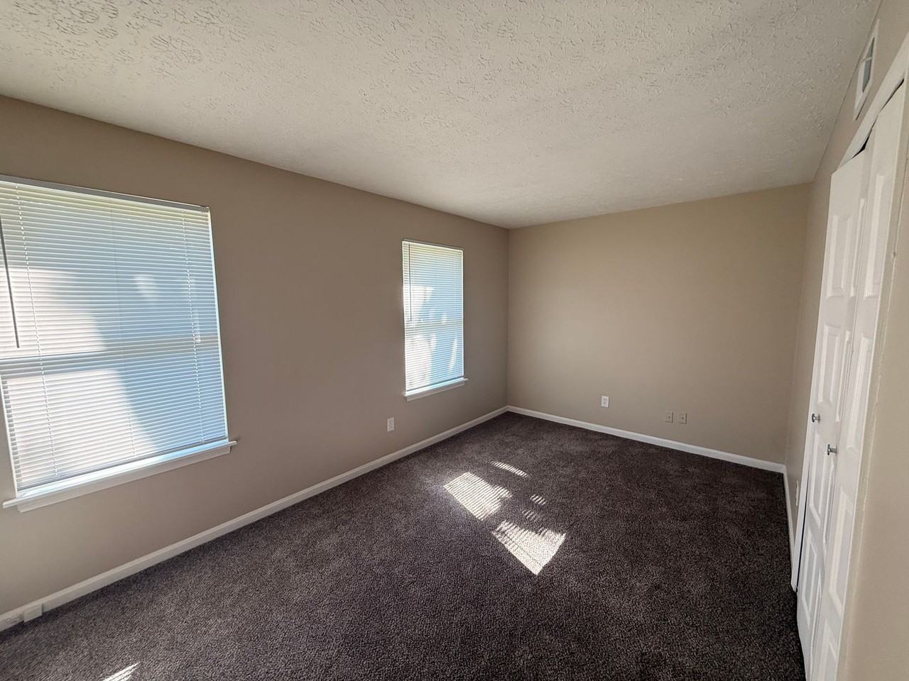 11314 Angelina Rd - Photo 5 of 10