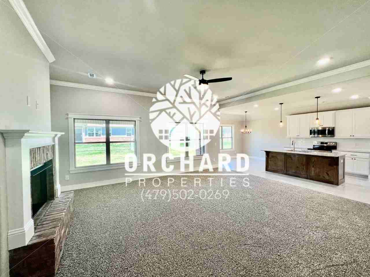 11 E Loveland Loop - Photo 3 of 18