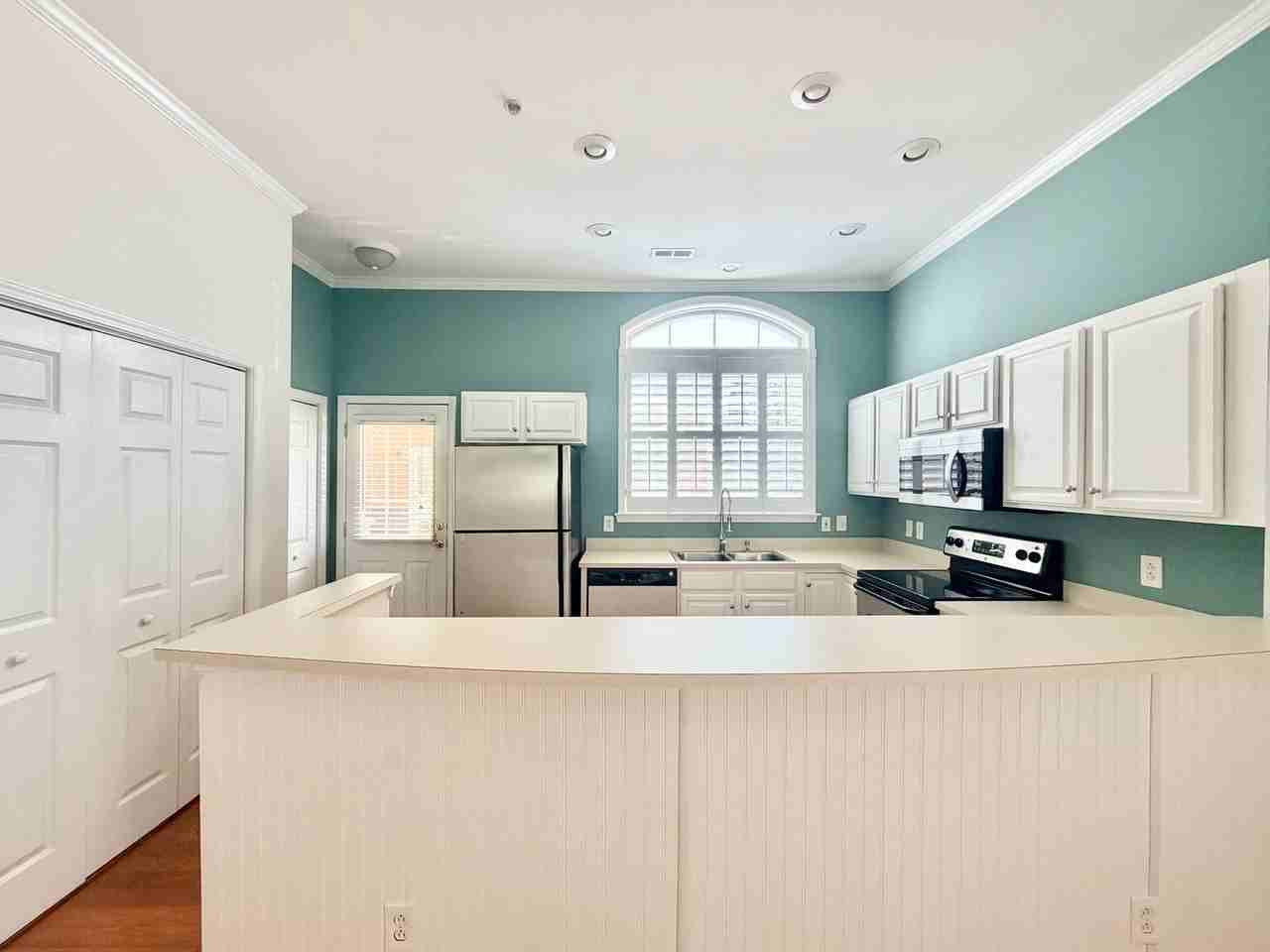 1539 Pecan Ave - Photo 2 of 19