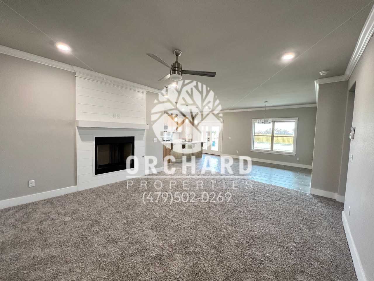 765 Woodplains Ave - Photo 2 of 14