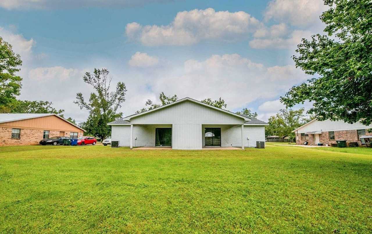 513 W Rose Ave - Photo 4 of 30