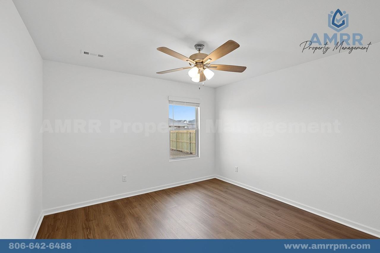 1112 Pawpaw Pl - Photo 6 of 29