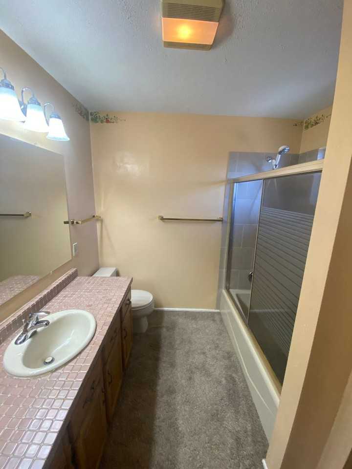 2565 Everett Dr - Photo 5 of 12