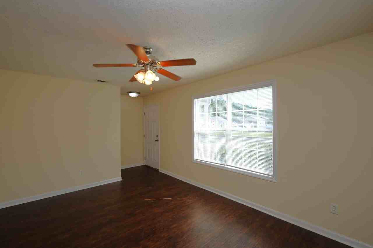 1801B Chestnut Dr - Photo 2 of 18