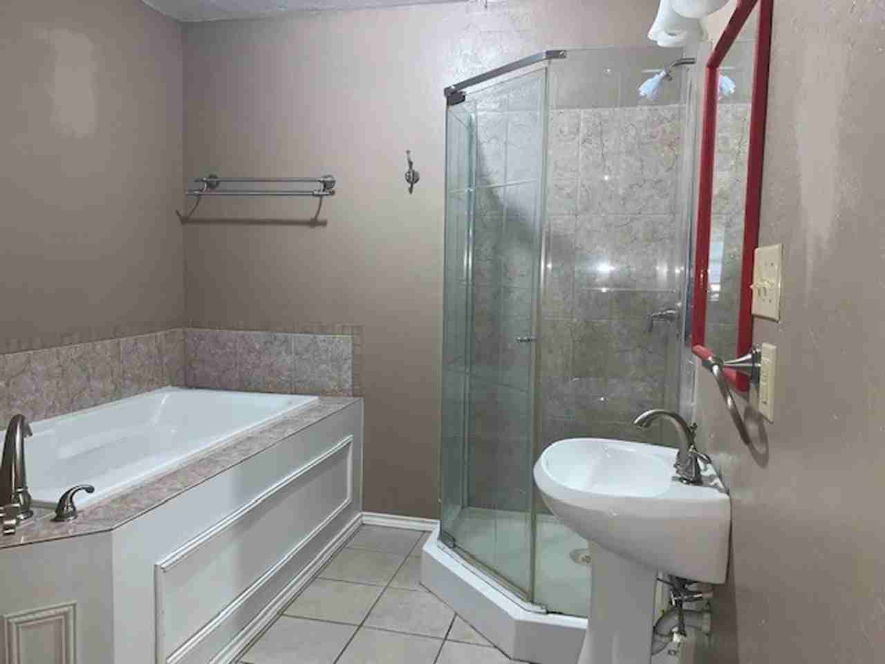 5005 Se Kincaid Ave - Photo 7 of 16