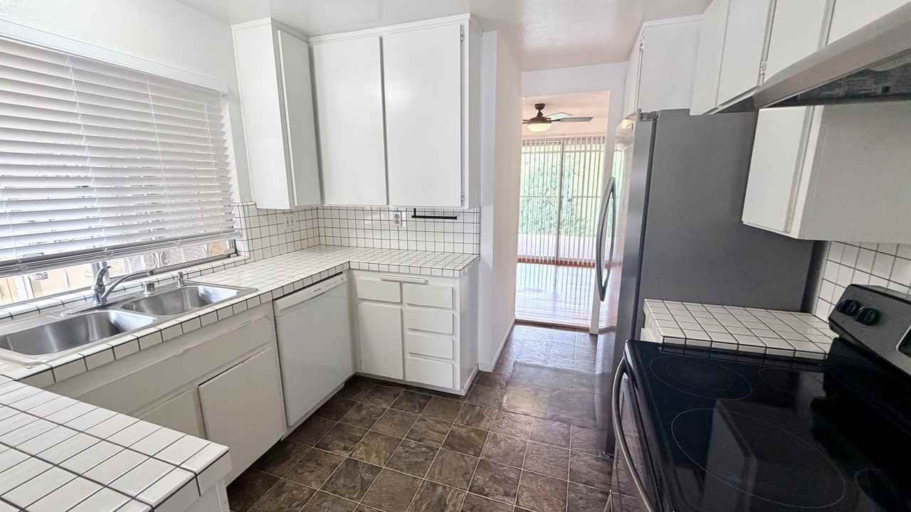 6241 Caminito Basilio - Photo 5 of 18