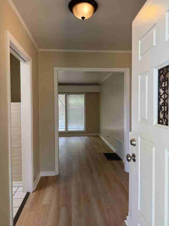 1220 W Benjamin Holt Dr - Photo 3 of 30