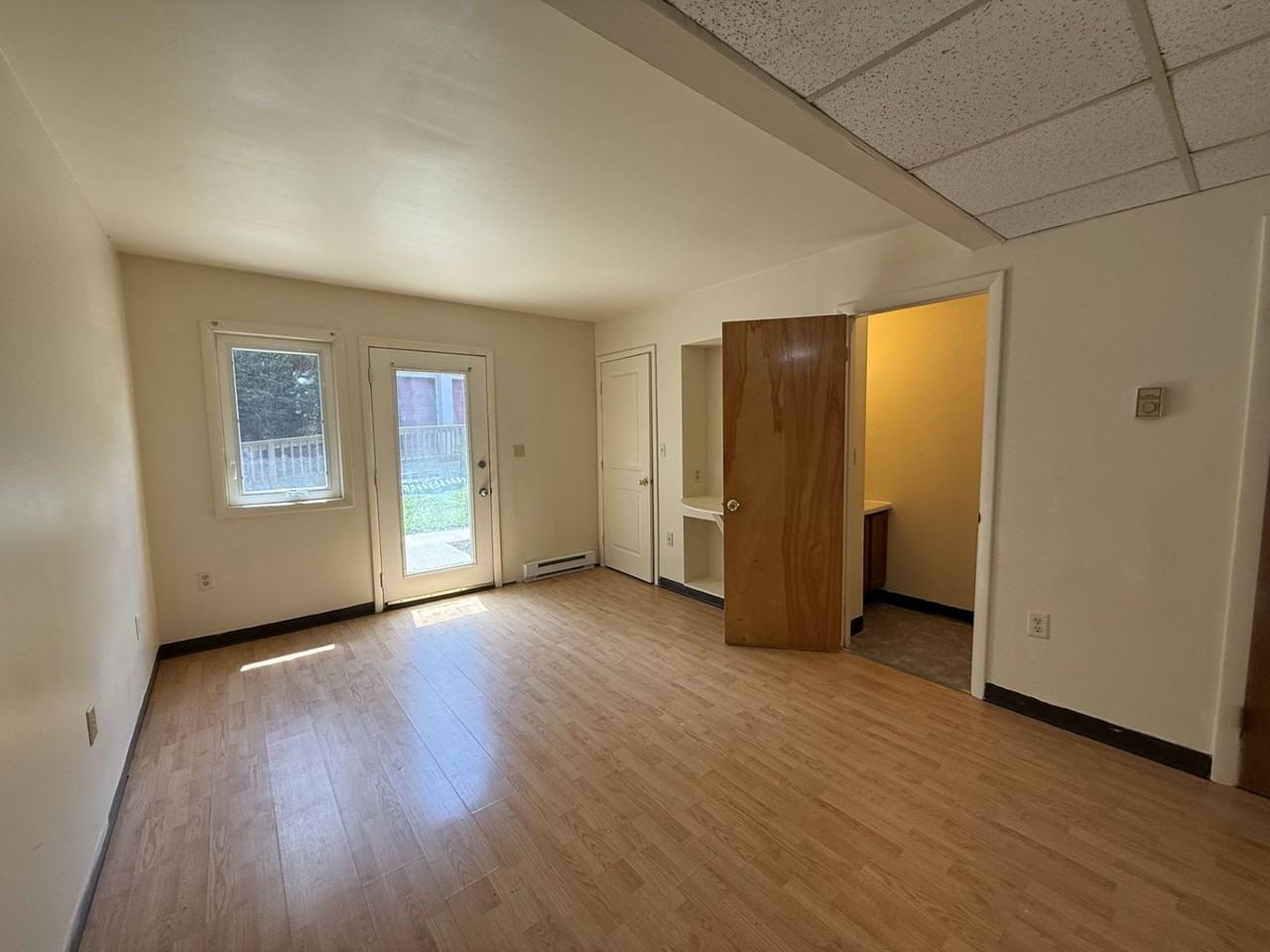 705 W College Ave - Photo 7 of 17