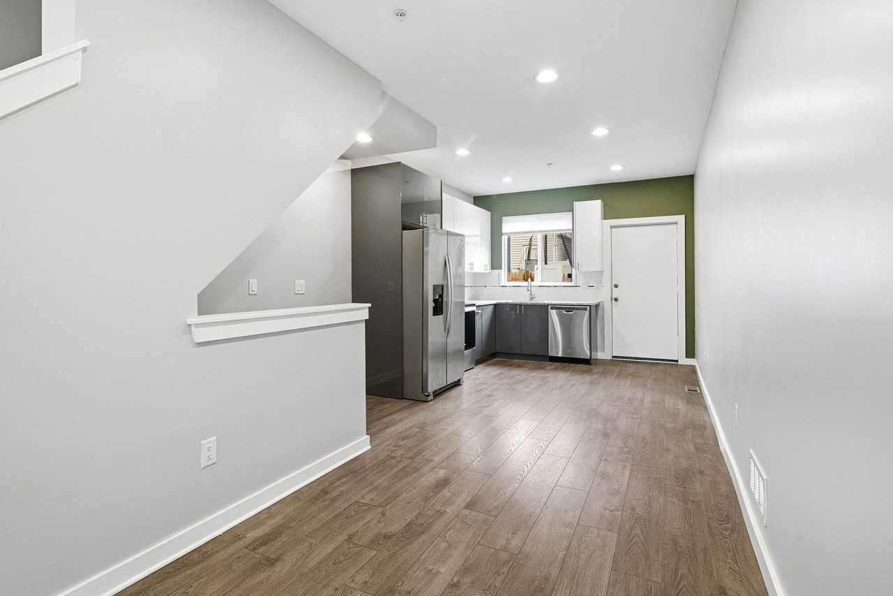 1905 E Harold St - Photo 3 of 20