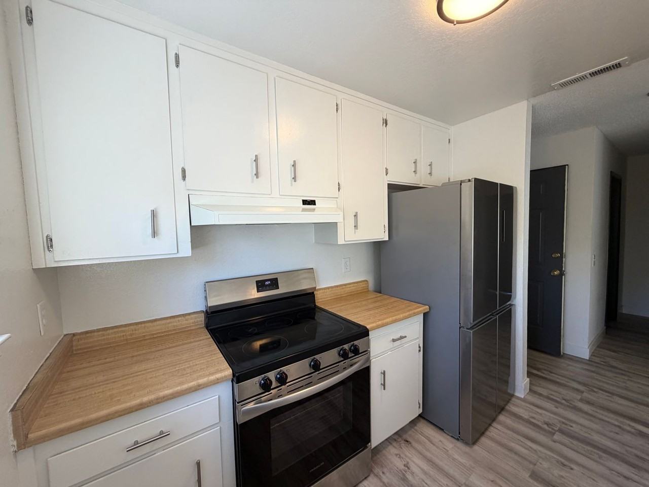 3075 Berrum Pl - Photo 4 of 16