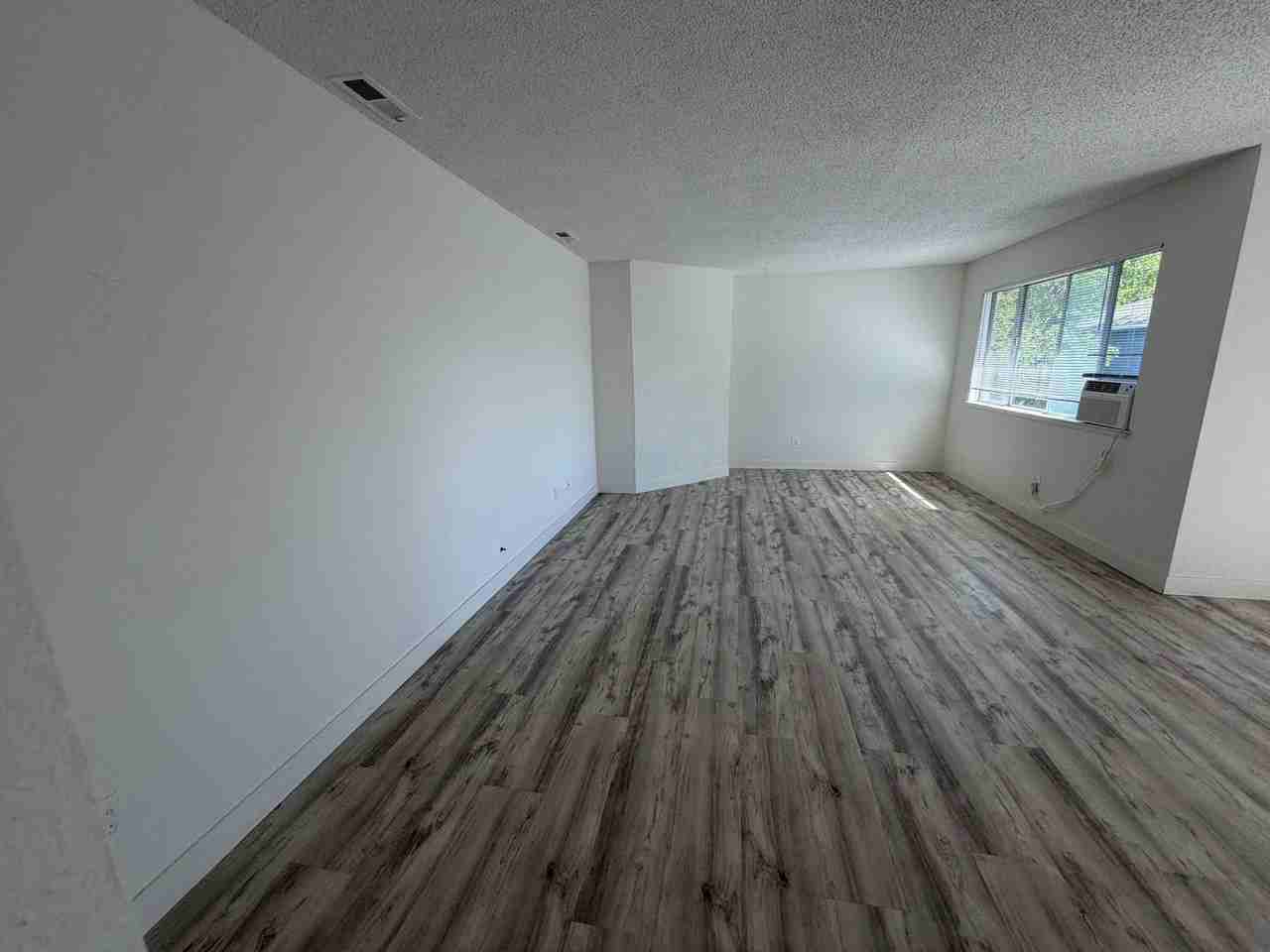 3075 Berrum Pl - Photo 6 of 16