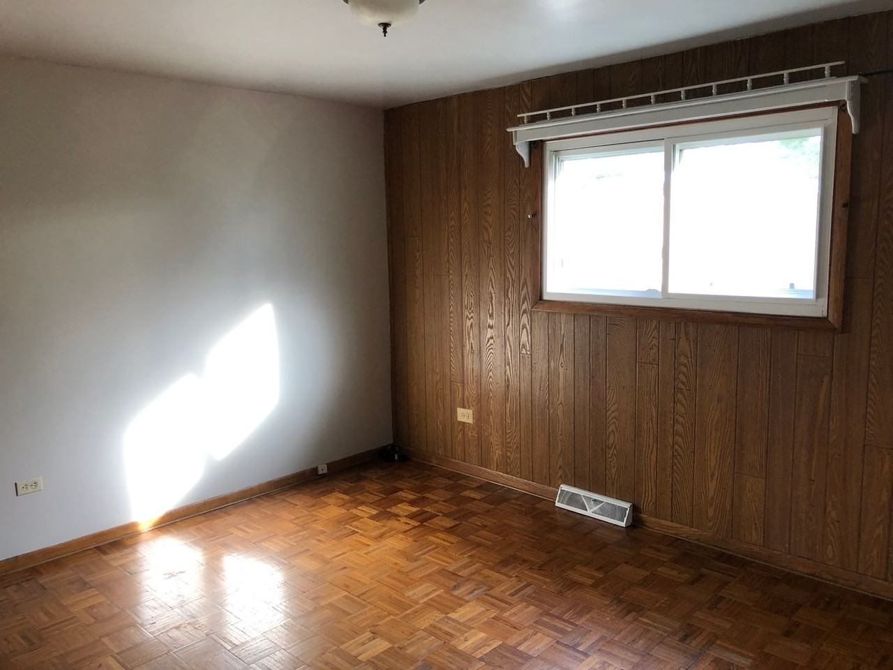 5041 Forster Ave - Photo 5 of 15