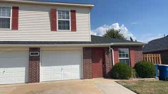 3302 SW Landau Ct Apt 1 & 2 - Photo 1 of 1