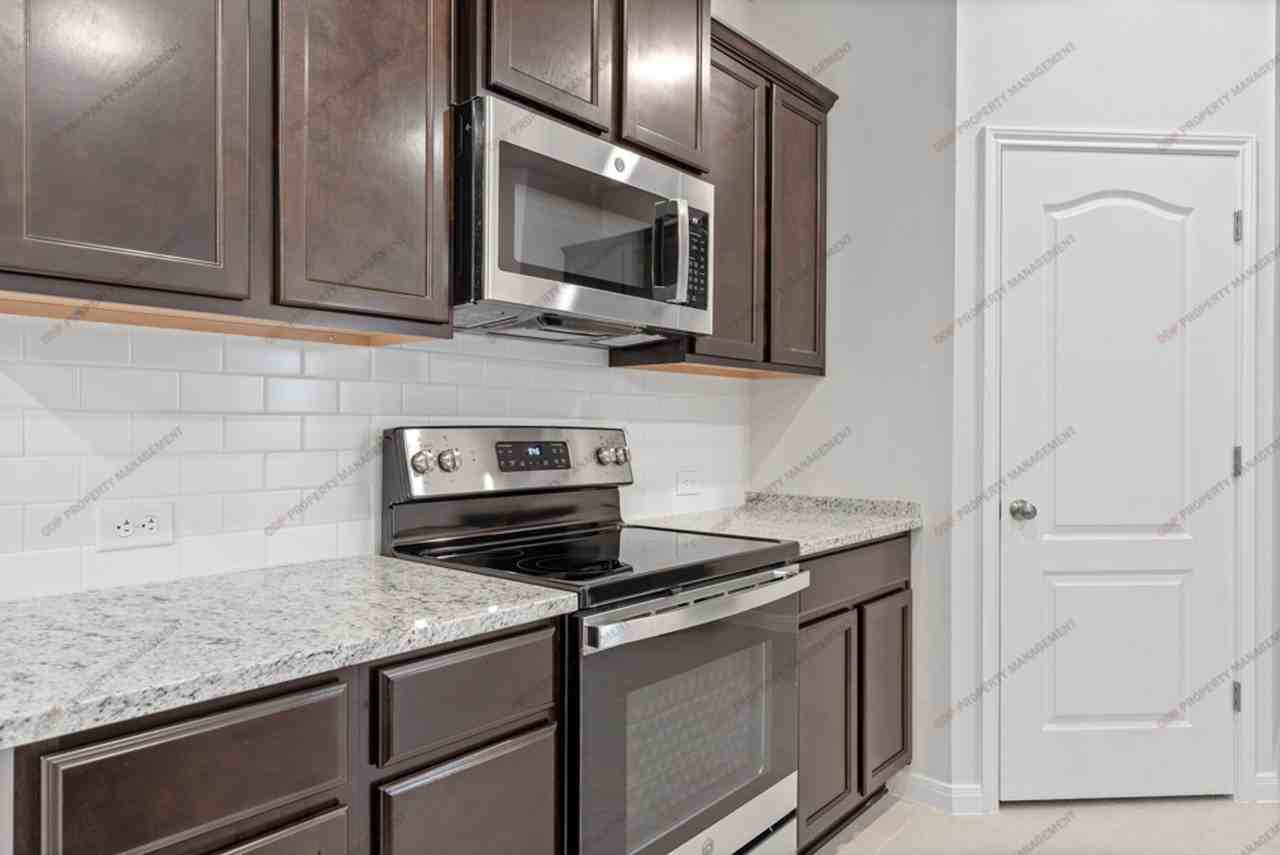 2218 Wasabi Rd - Photo 3 of 22