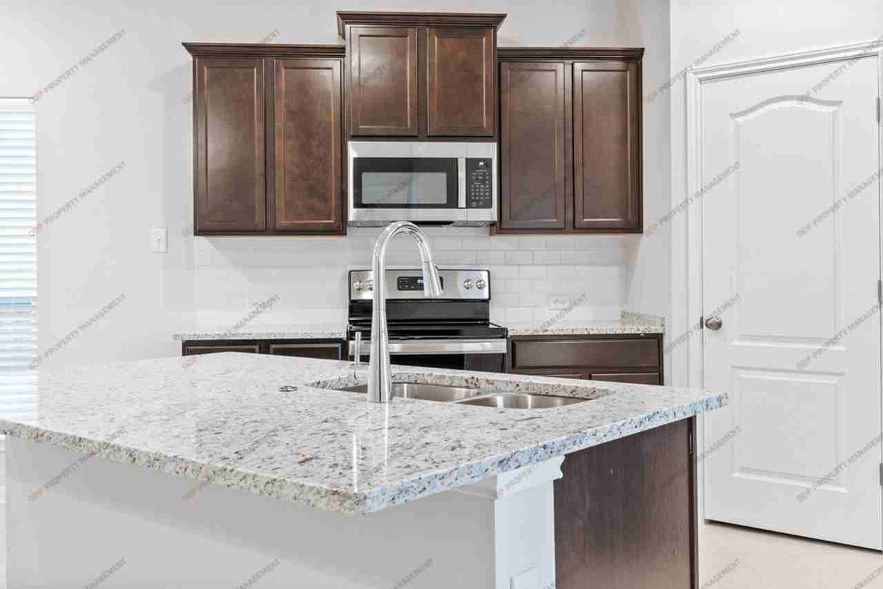 2218 Wasabi Rd - Photo 5 of 22