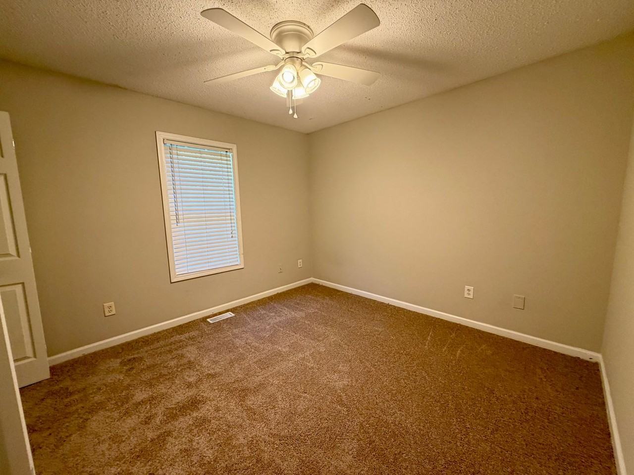 119 Vineyard Rd - Photo 7 of 11