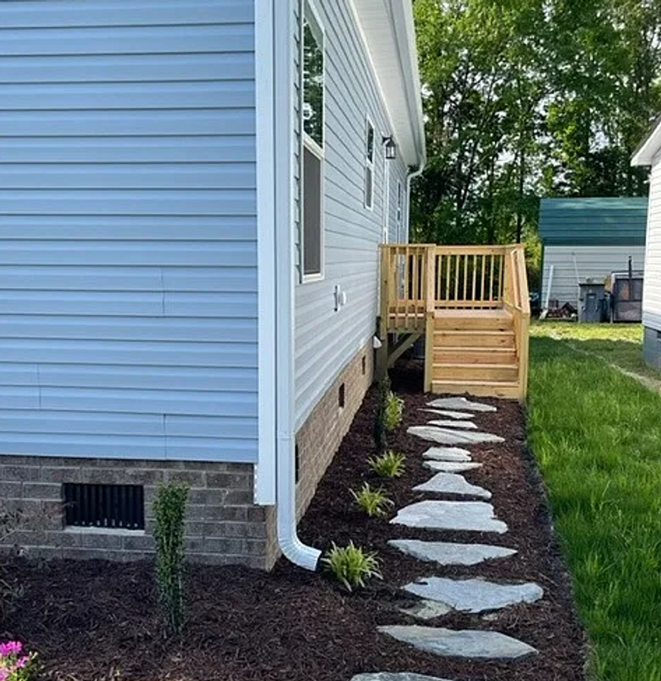 379 Blanche Cir - Photo 2 of 14