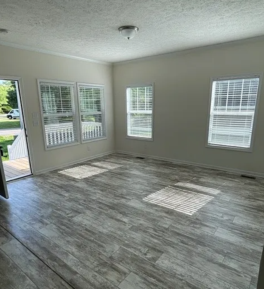 379 Blanche Cir - Photo 7 of 14