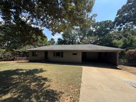featured image of 1403 40th Way E