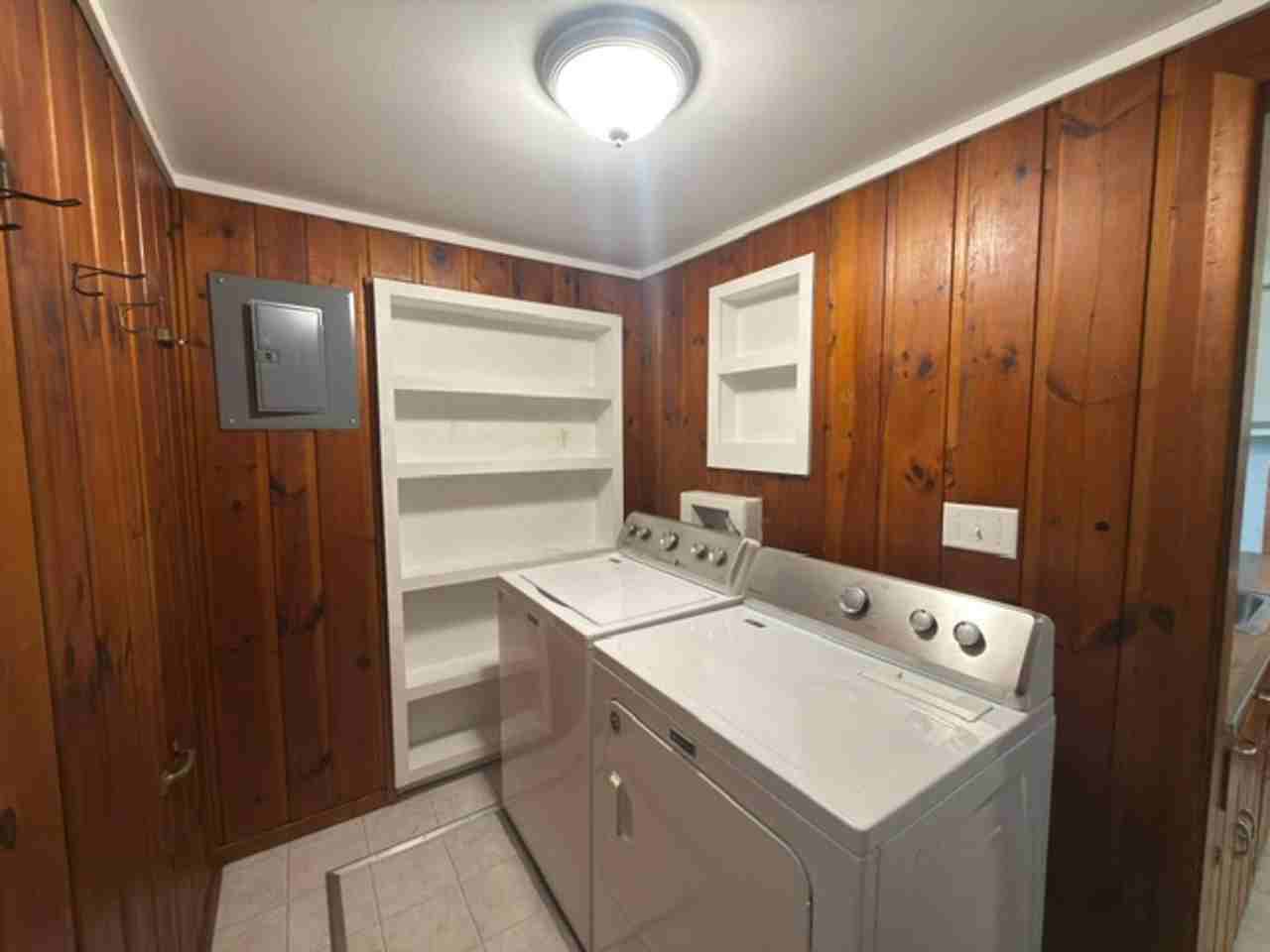 2602 W John St - Photo 5 of 9