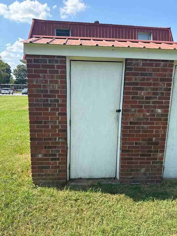 521 Dawson Ln Apt B - Photo 3 of 13