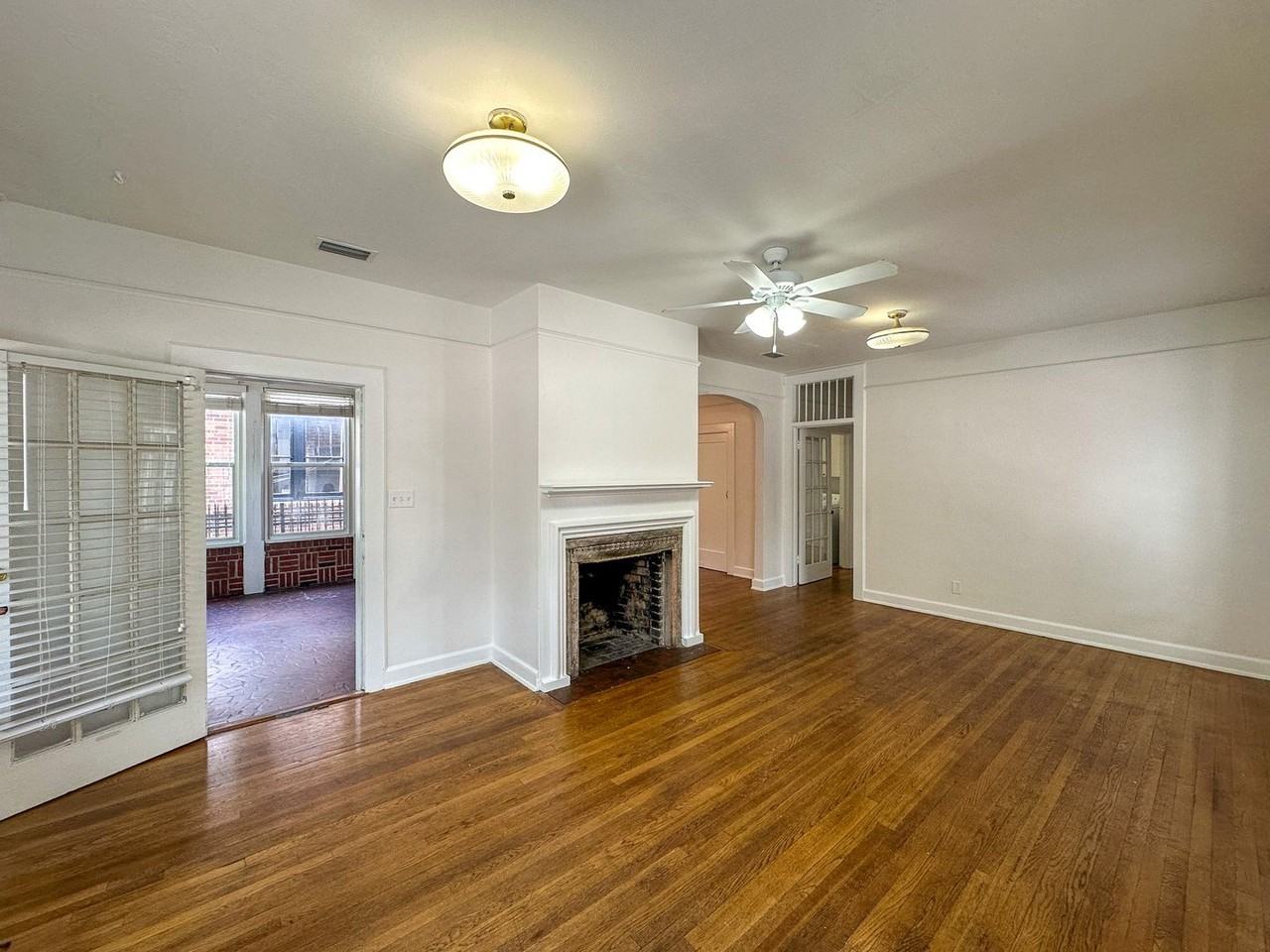1016 Sw 1st Ave - Photo 2 of 31