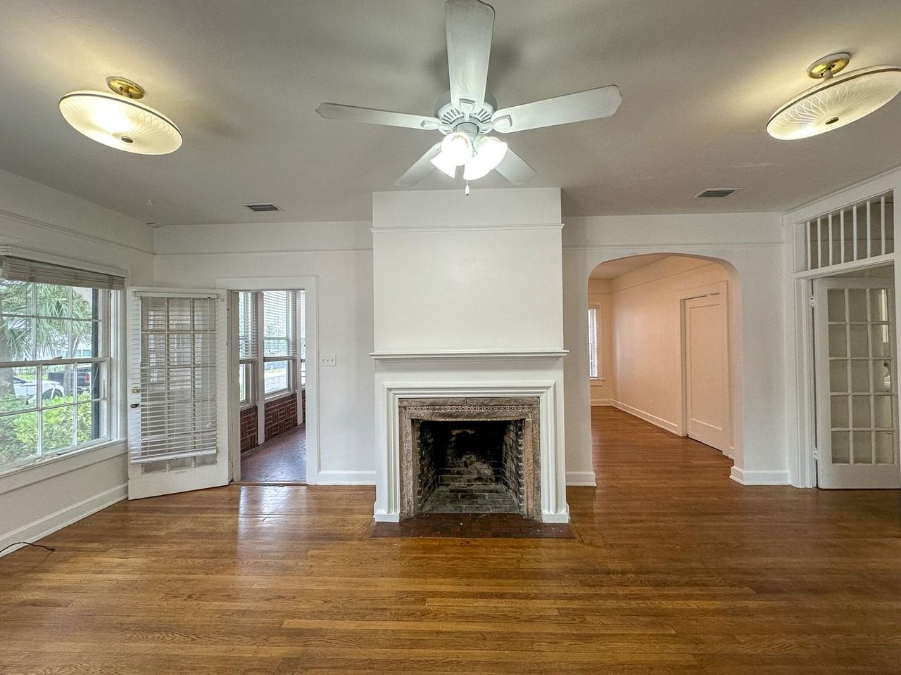 1016 Sw 1st Ave - Photo 4 of 31