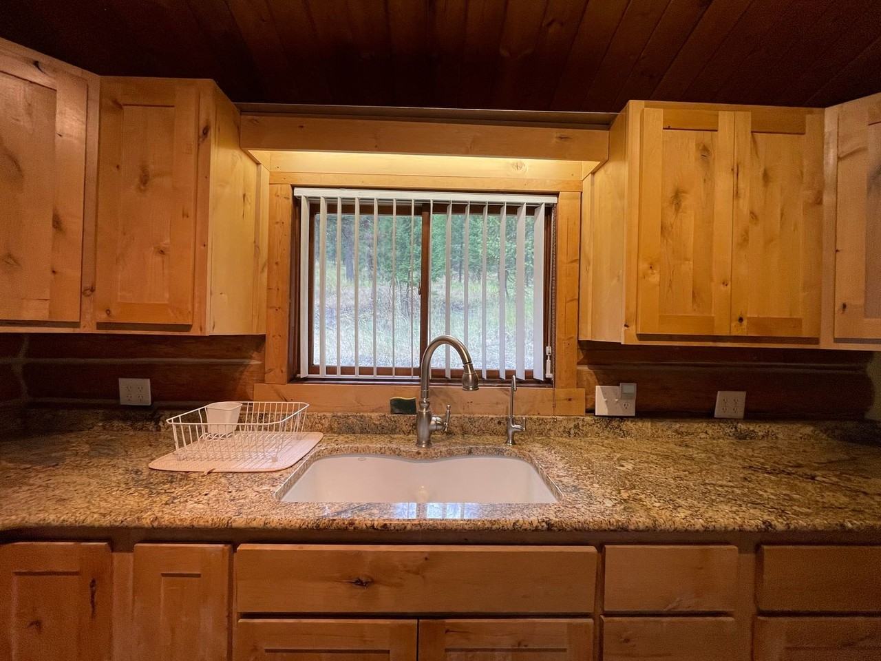 490 1st St - Photo 2 of 11
