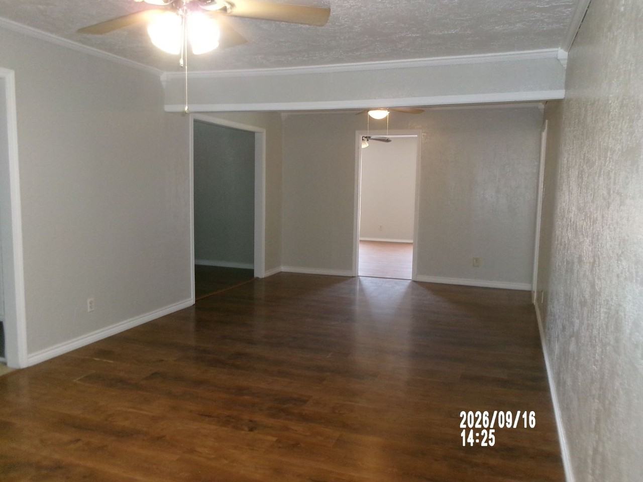 1612 Nw 25th St - Photo 4 of 11