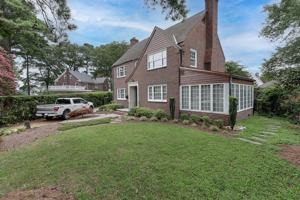featured image of 7604 Gleneagles Rd