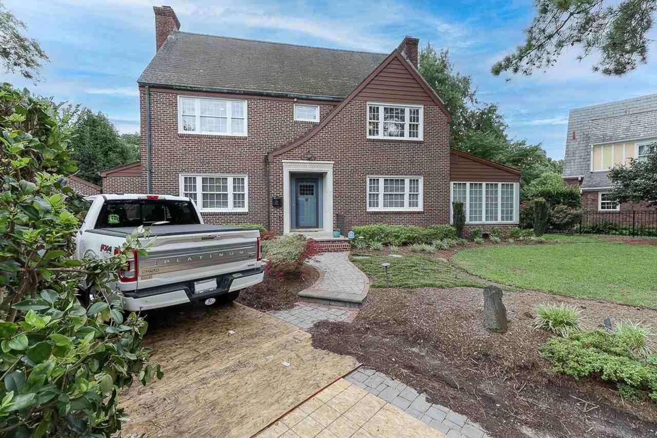 7604 Gleneagles Rd - Photo 2 of 47